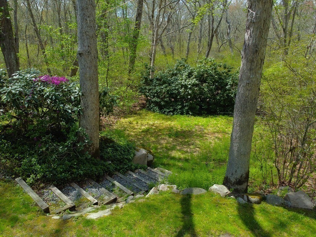 117 Rock O'Dundee Road Dartmouth, MA 02748 - Photo 15 of 24