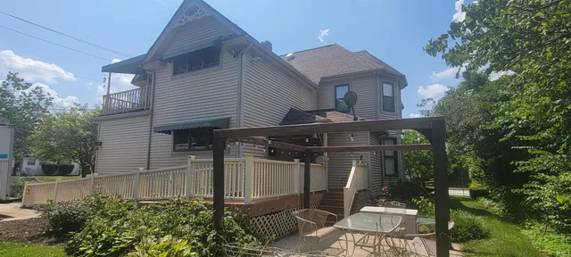 $499,900 | 3030 South Michigan Street, South Bend, IN 46614