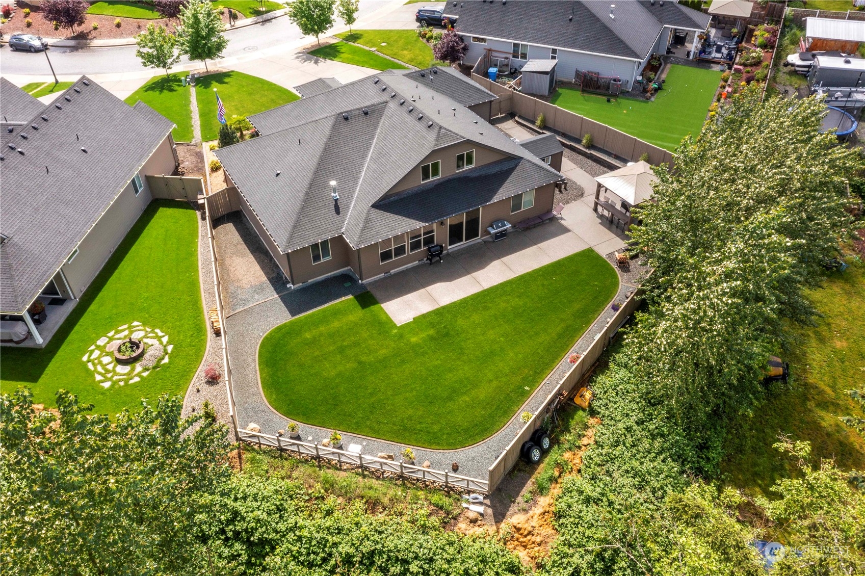 21216 Connells Prairie Road Bonney Lake, WA 98391 - Photo 28 of 34 Gallery Image 28