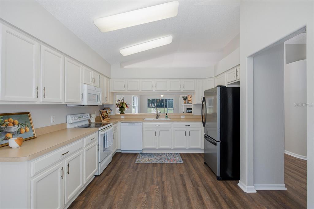 11718 Wheatfield Loop Hudson, FL 34667 - Photo 18 of 88