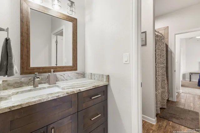 $649,000 | 494 Flash Circle, Luling, TX 78648