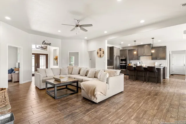 $649,000 | 494 Flash Circle, Luling, TX 78648