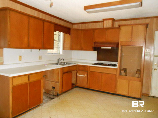 1356 Azalea Road Mobile, AL 36693 - Photo 3 of 14