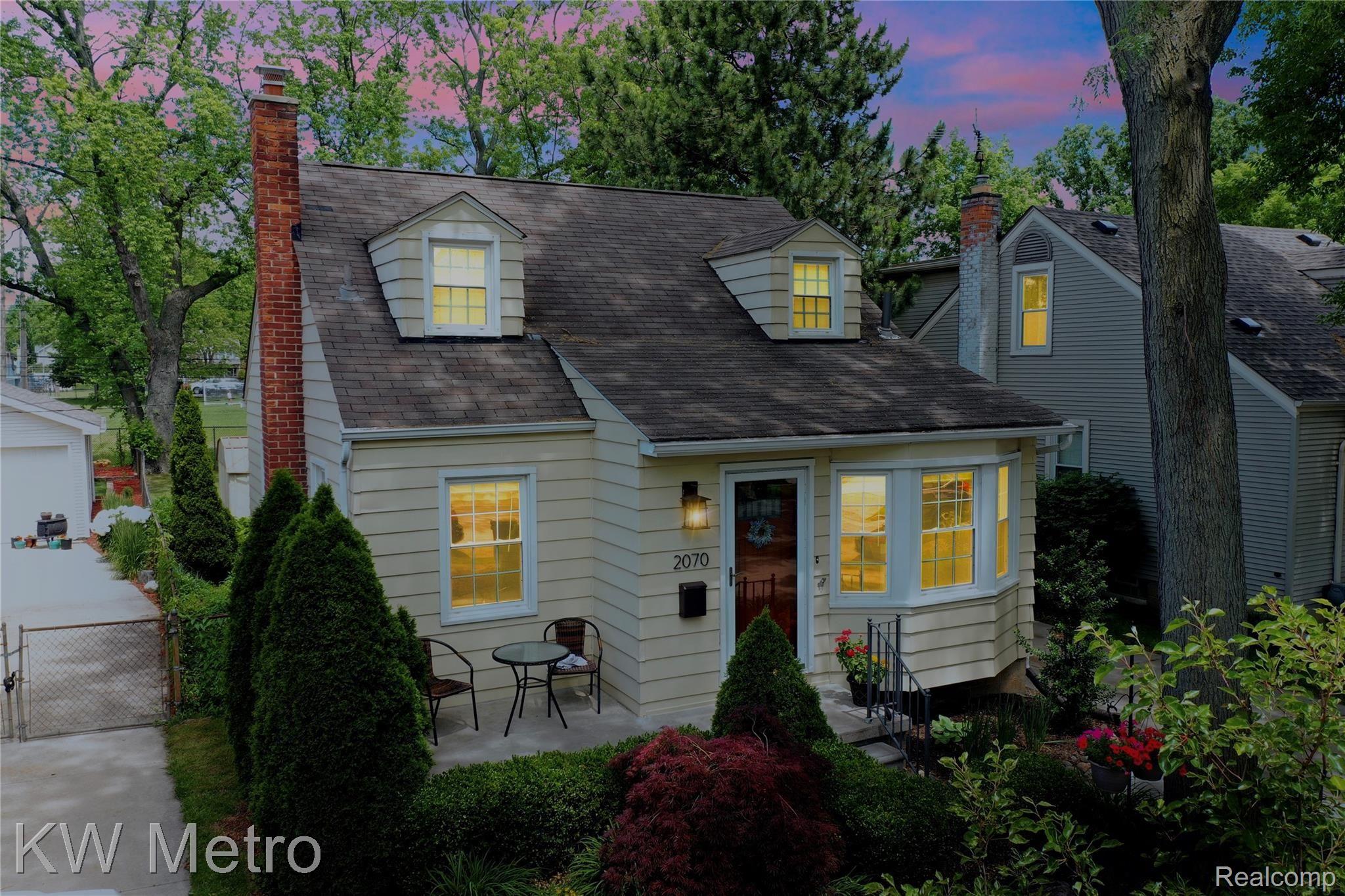 2070 Harvard Road Berkley, MI 48072 - Photo 1 of 38 Twilight.JPG