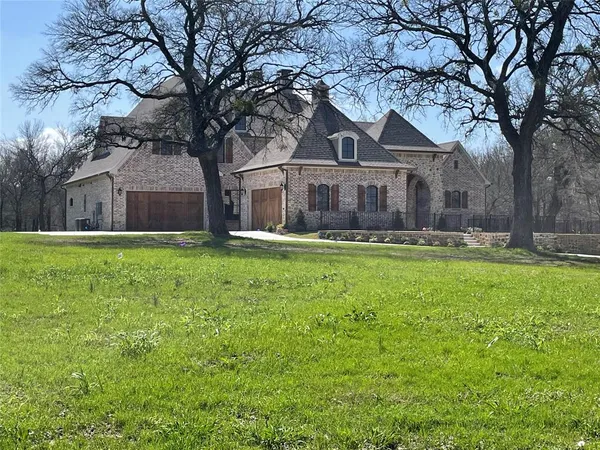 $1,950,000 | 90 Woodland Hills Drive, Sherman, TX 75092