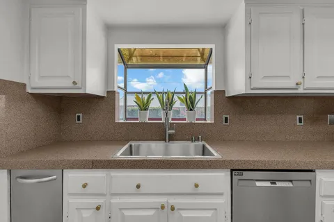 $575,000 | 42710 Sandy Bay Road, Bermuda Dunes, CA 92203