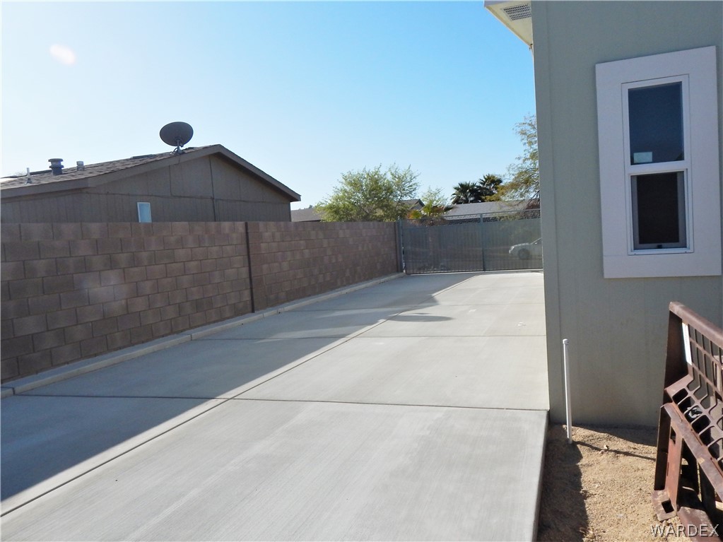 2533 Morgan Road Fort Mohave, AZ 86426 - Photo 5 of 36 Gallery Image 5