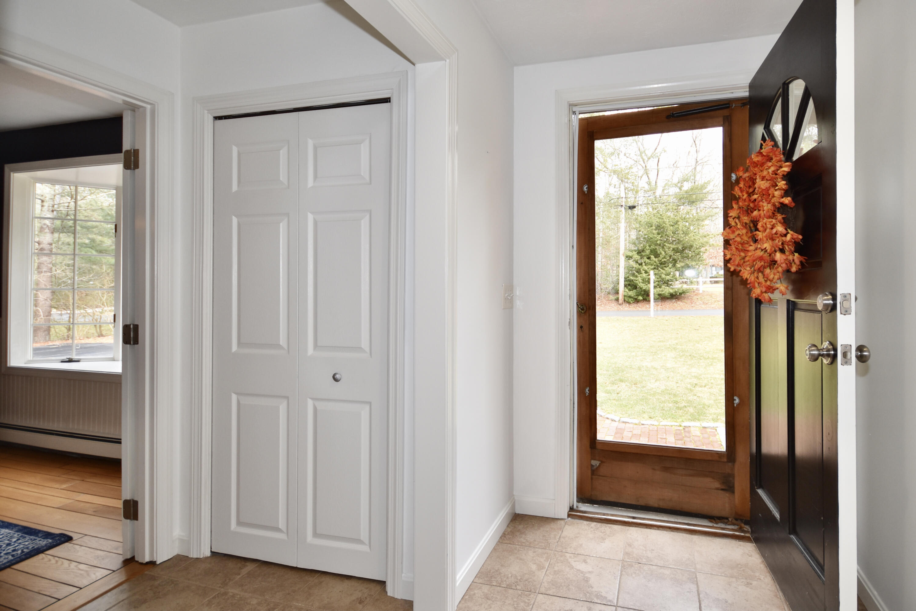 27 Popple Bottom Road Sandwich, MA 02563 - Photo 16 of 40 Front door