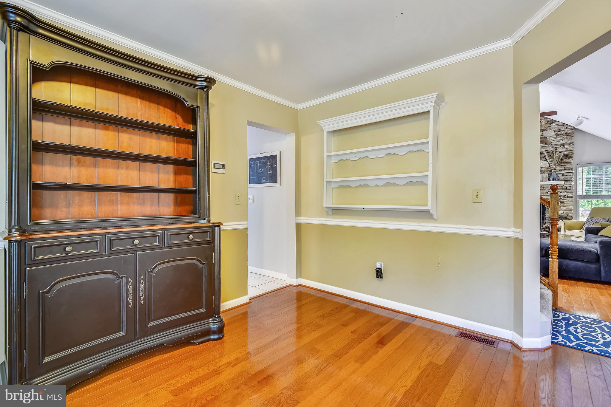 73 Sheridan Road Arnold, MD 21012 - Photo 18 of 35 Gorgeous hardwood floors.