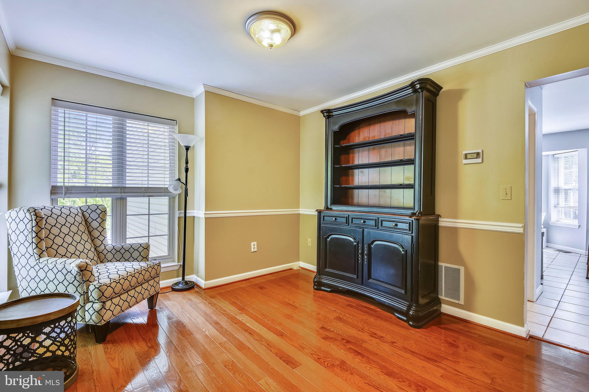 73 Sheridan Road Arnold, MD 21012 - Photo 19 of 35 View from front entry.