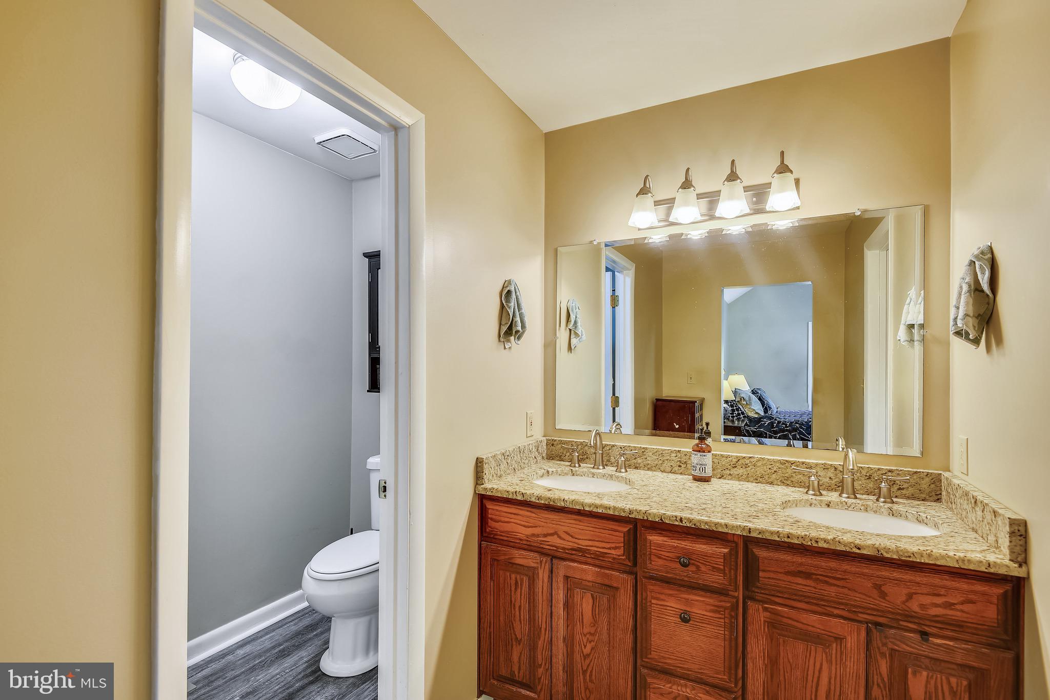 73 Sheridan Road Arnold, MD 21012 - Photo 27 of 35 Owners suite bath/dressing area.