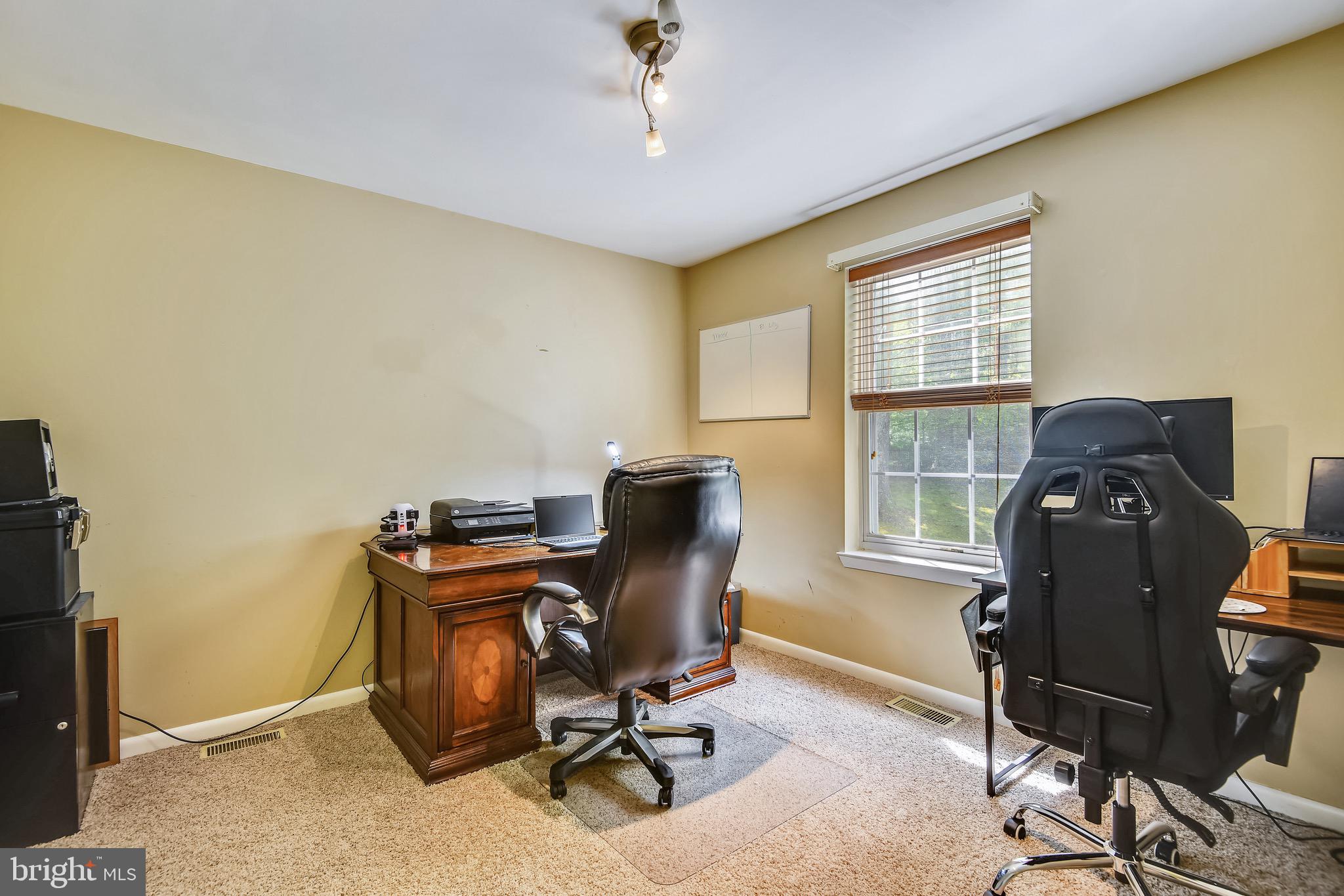 73 Sheridan Road Arnold, MD 21012 - Photo 28 of 35 Bedroom #2 being used as an office.