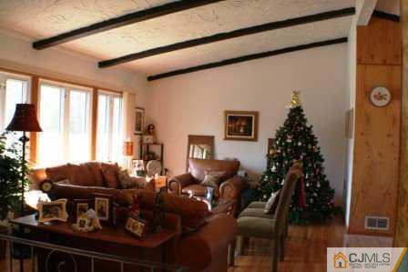15 McEvoy Road Edison, NJ 08837 - Photo 2 of 8