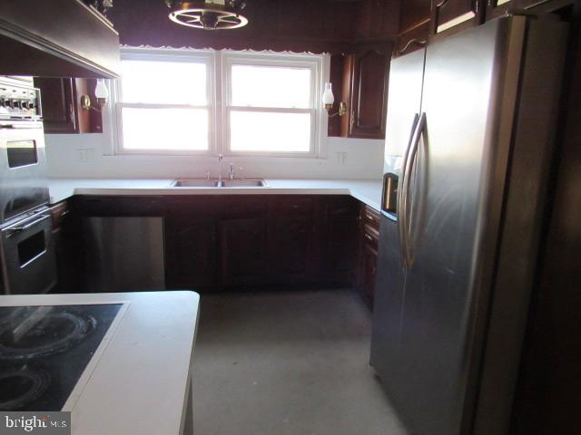 255 Cleveland Avenue Carneys Point, NJ 08069 - Photo 5 of 9