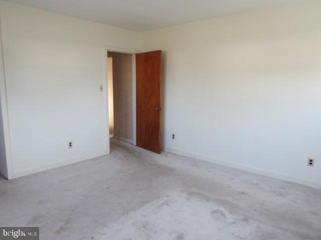 255 Cleveland Avenue Carneys Point, NJ 08069 - Photo 8 of 9