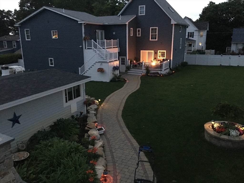 29 Bennett Street Hudson, MA 01749 - Photo 8 of 31