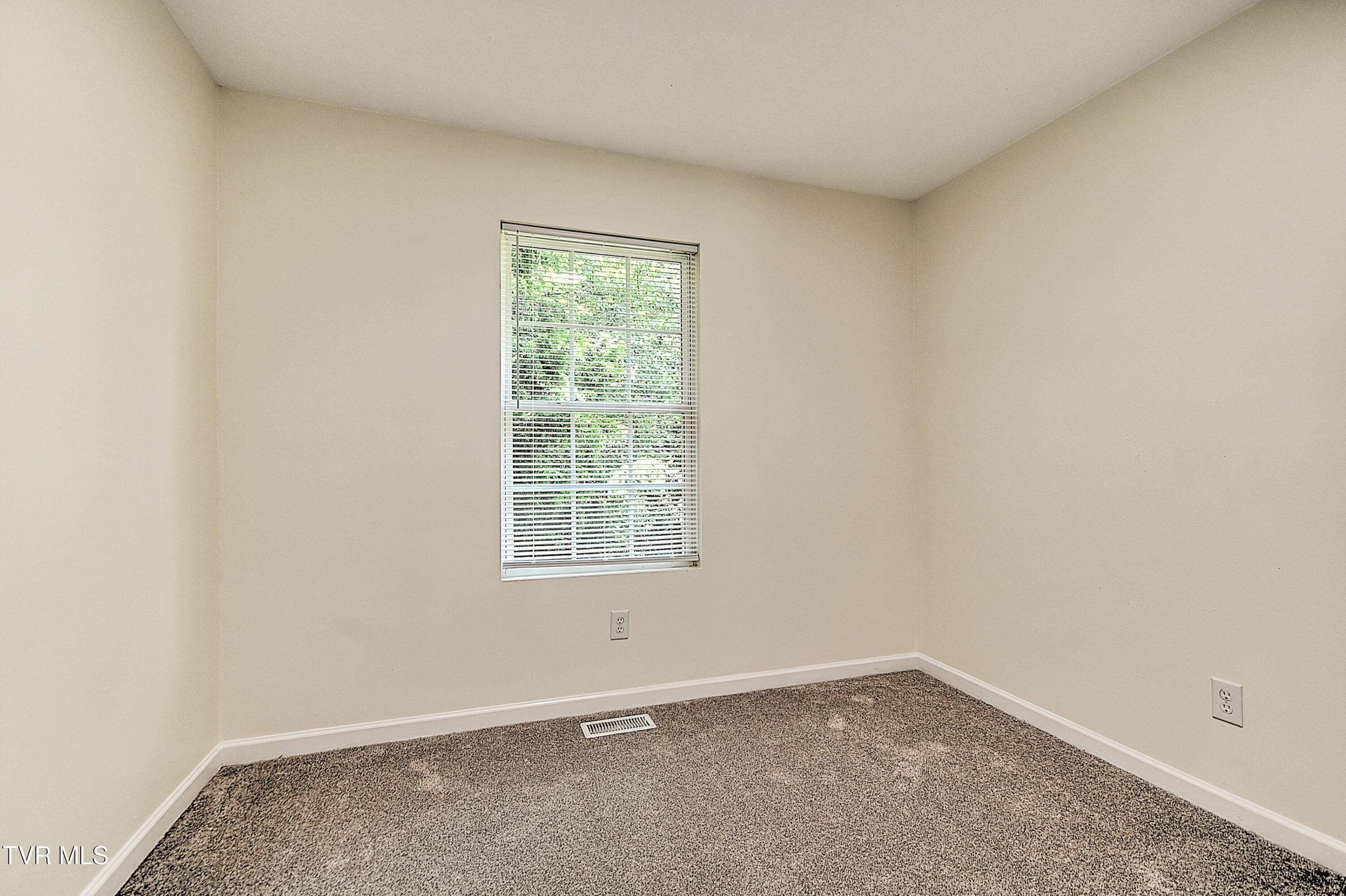 117 Maverick Road Jonesborough, TN 37659 - Photo 17 of 37 117 Maverick CP-16