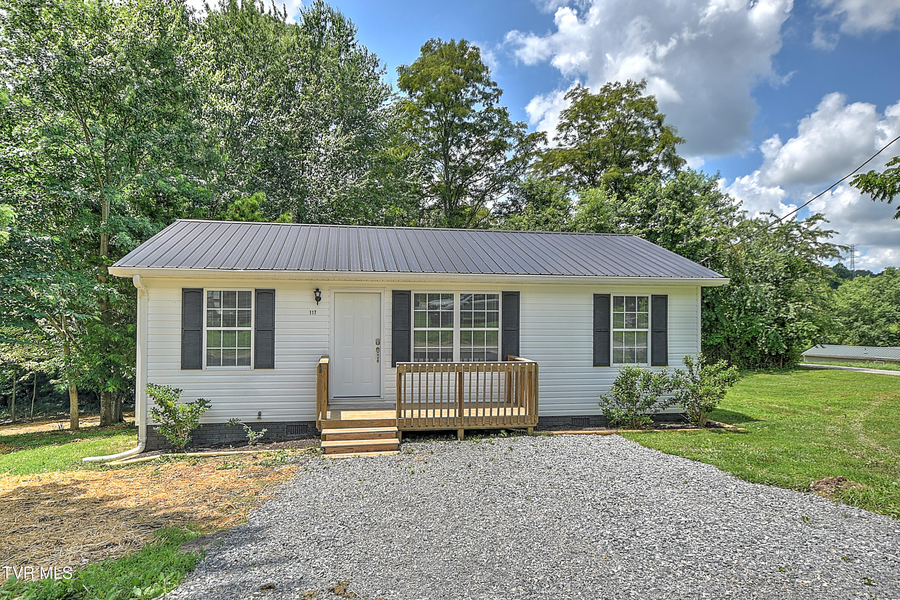 117 Maverick Road Jonesborough, TN 37659 - Photo 5 of 37 117 Maverick CP-4