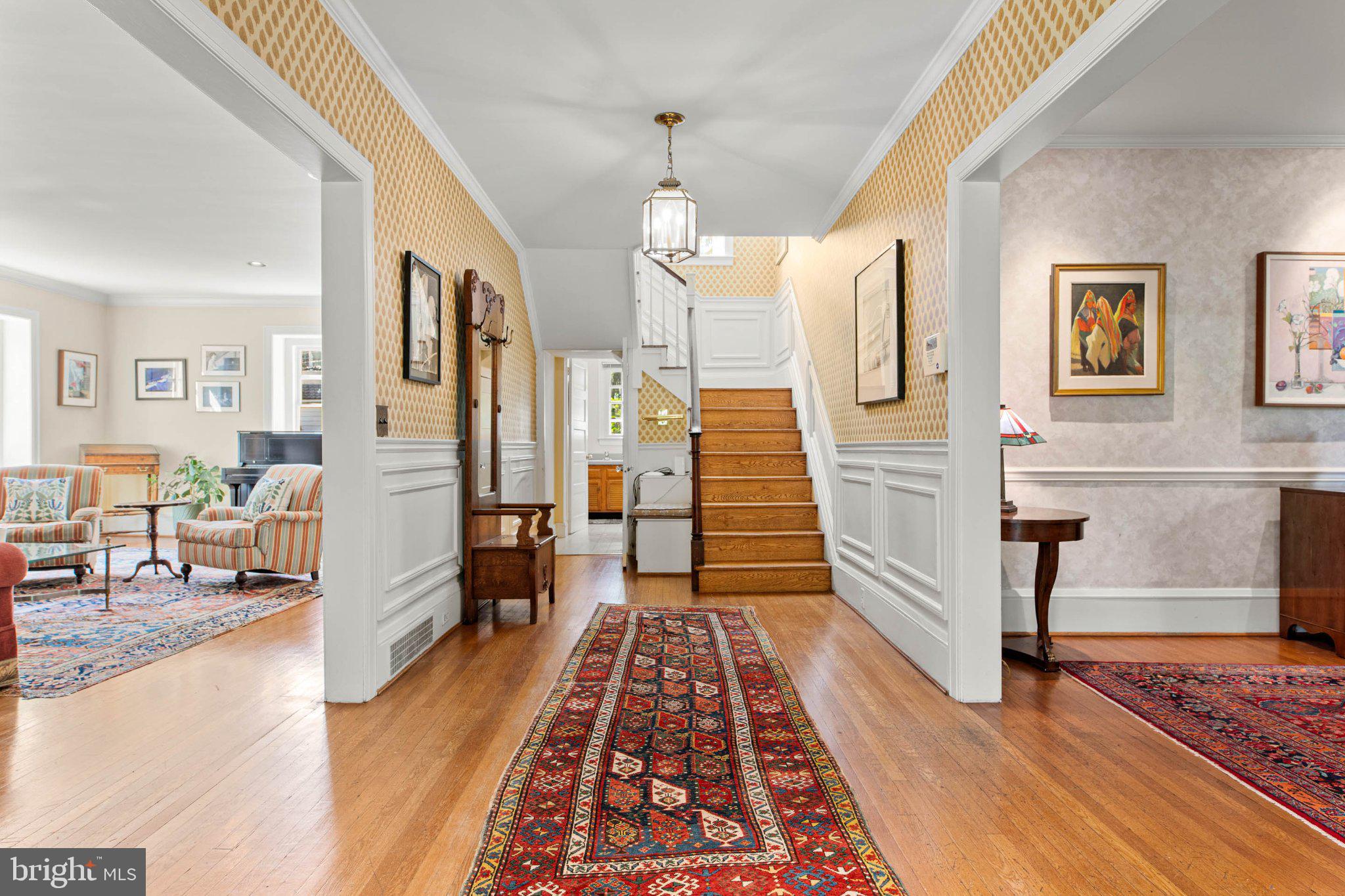 Center Hallway