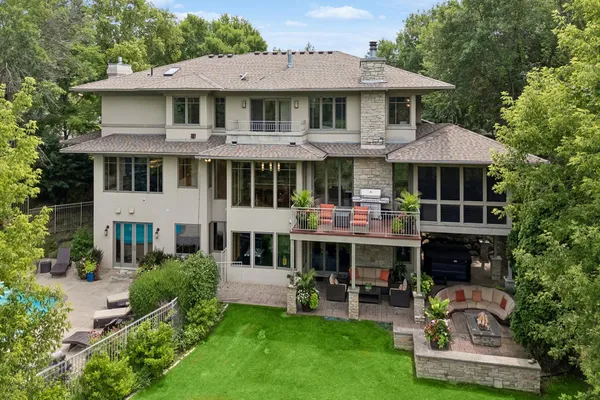 $1,950,000 | 11566 Cedar Pass, Minnetonka, MN 55305