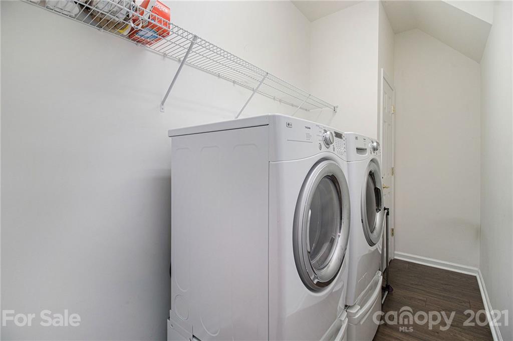 287 Garnet Court Fort Mill, SC 29708 - Photo 25 of 30 a utility room with dryer and washer
