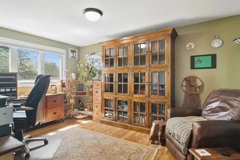 $569,000 | 719 East Hackberry Drive, Arlington Heights, IL 60004