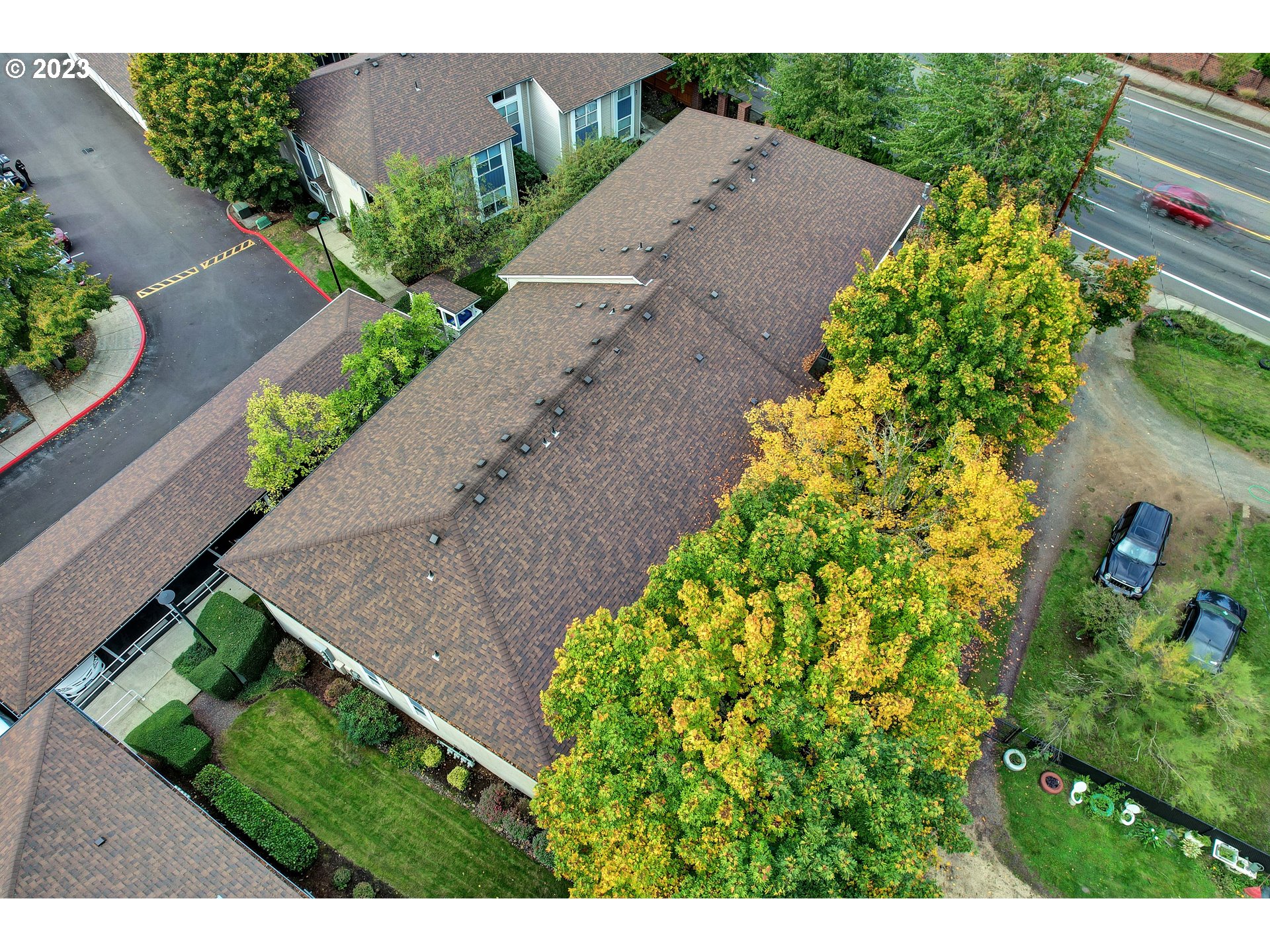 4694 West Powell Boulevard, Unit 139 Gresham, OR 97030 - Photo 25 of 29 a view of a garden with plants
