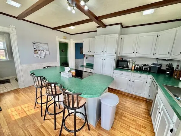 $389,000 | 10035 Irish Road, Vermontville, MI 49096