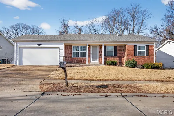 $199,987 | 12887 Fox Haven Drive, Florissant, MO 63033