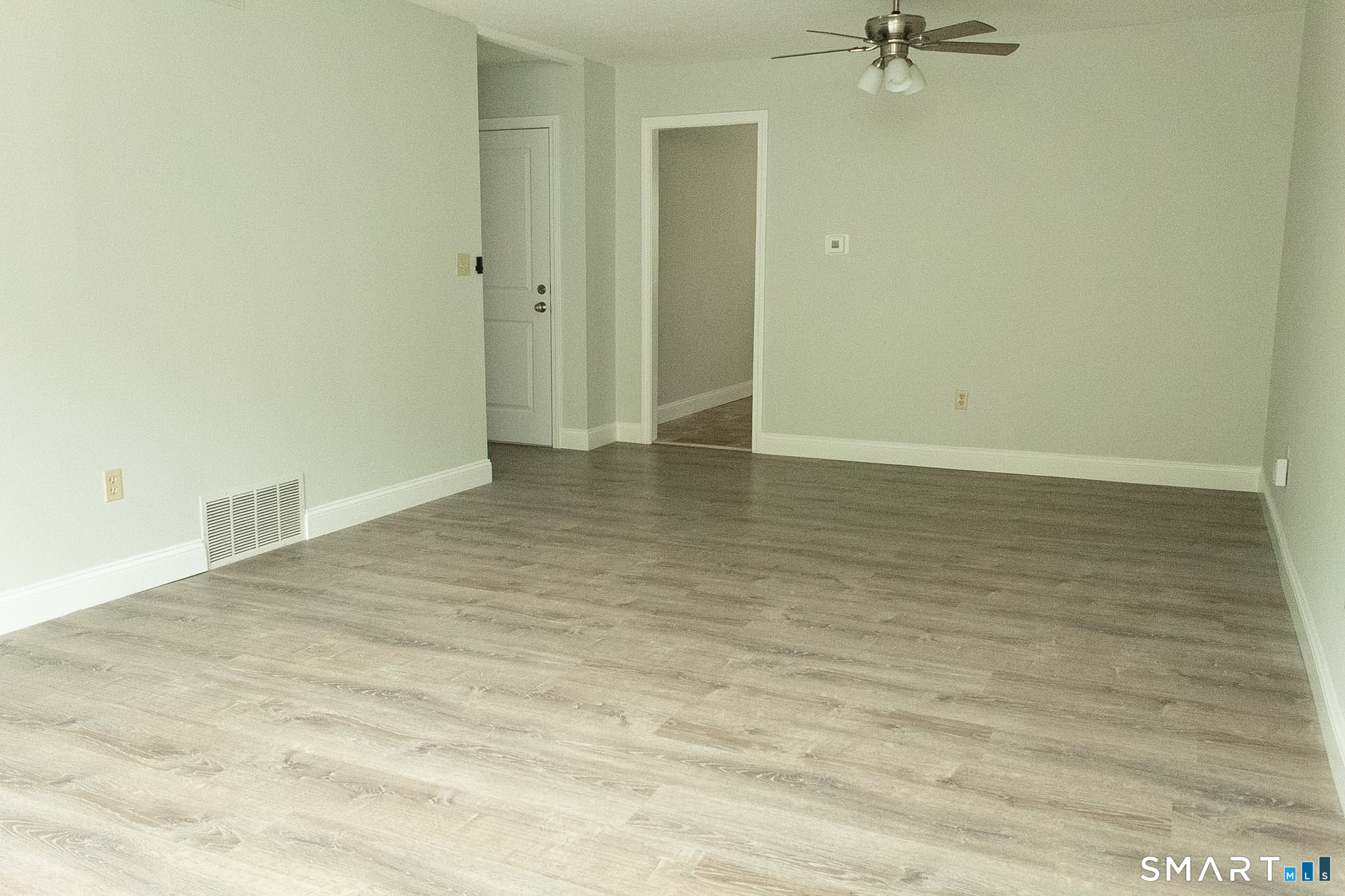 10 Georgetown Drive, Unit J Enfield, CT 06082 - Photo 6 of 15 a view of an empty room