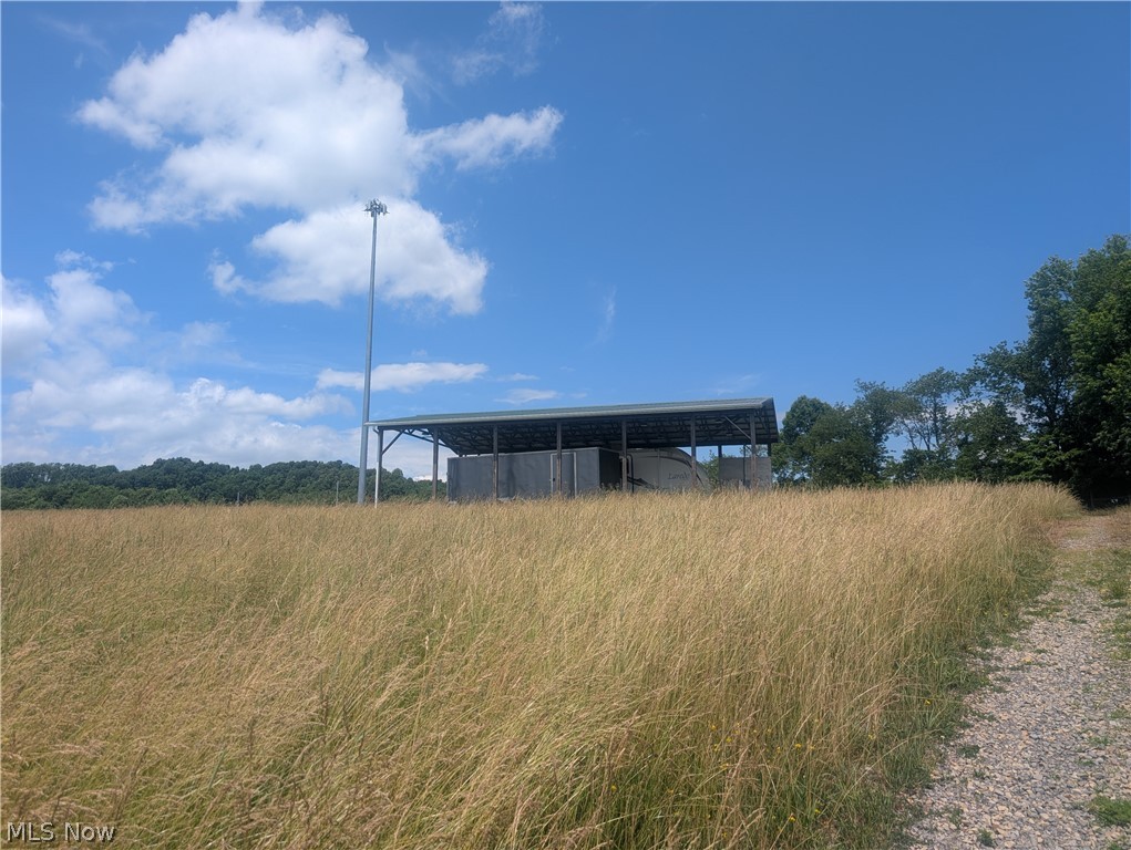 2011 Gordon Road Northwest Dover, OH 44622 - Photo 19 of 50
