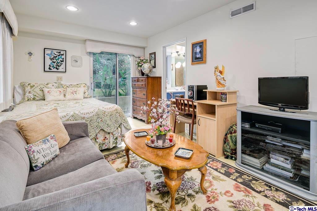 815 Laguna Road Pasadena, CA 91105 - Photo 34 of 43 Additional Photo