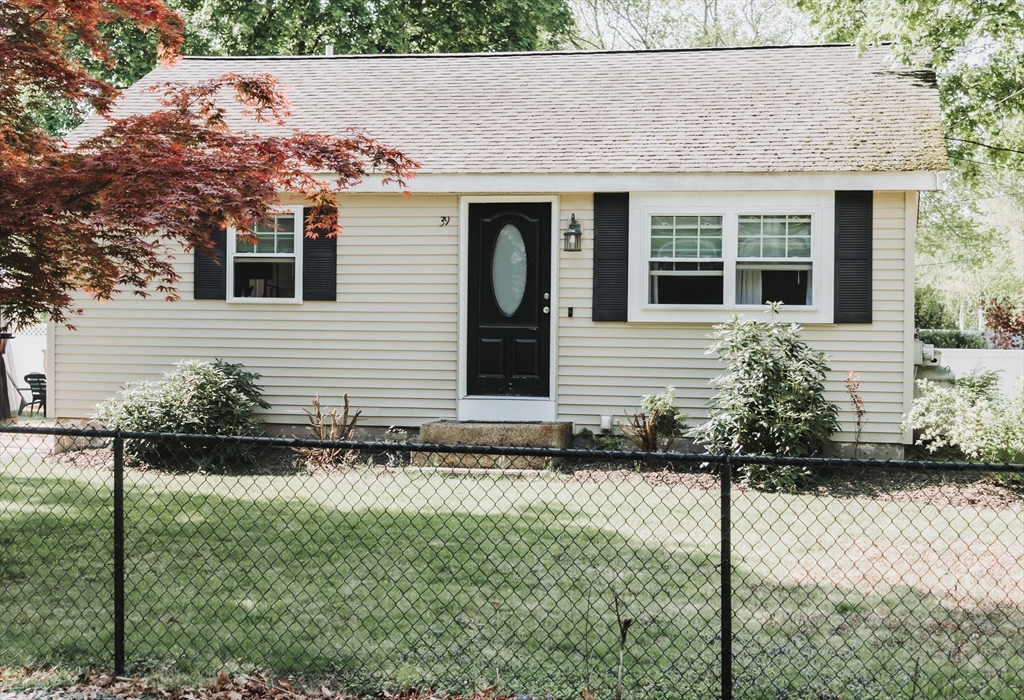 39 England Road North Attleboro, MA 02760 - Photo 1 of 12 Gallery Image 1