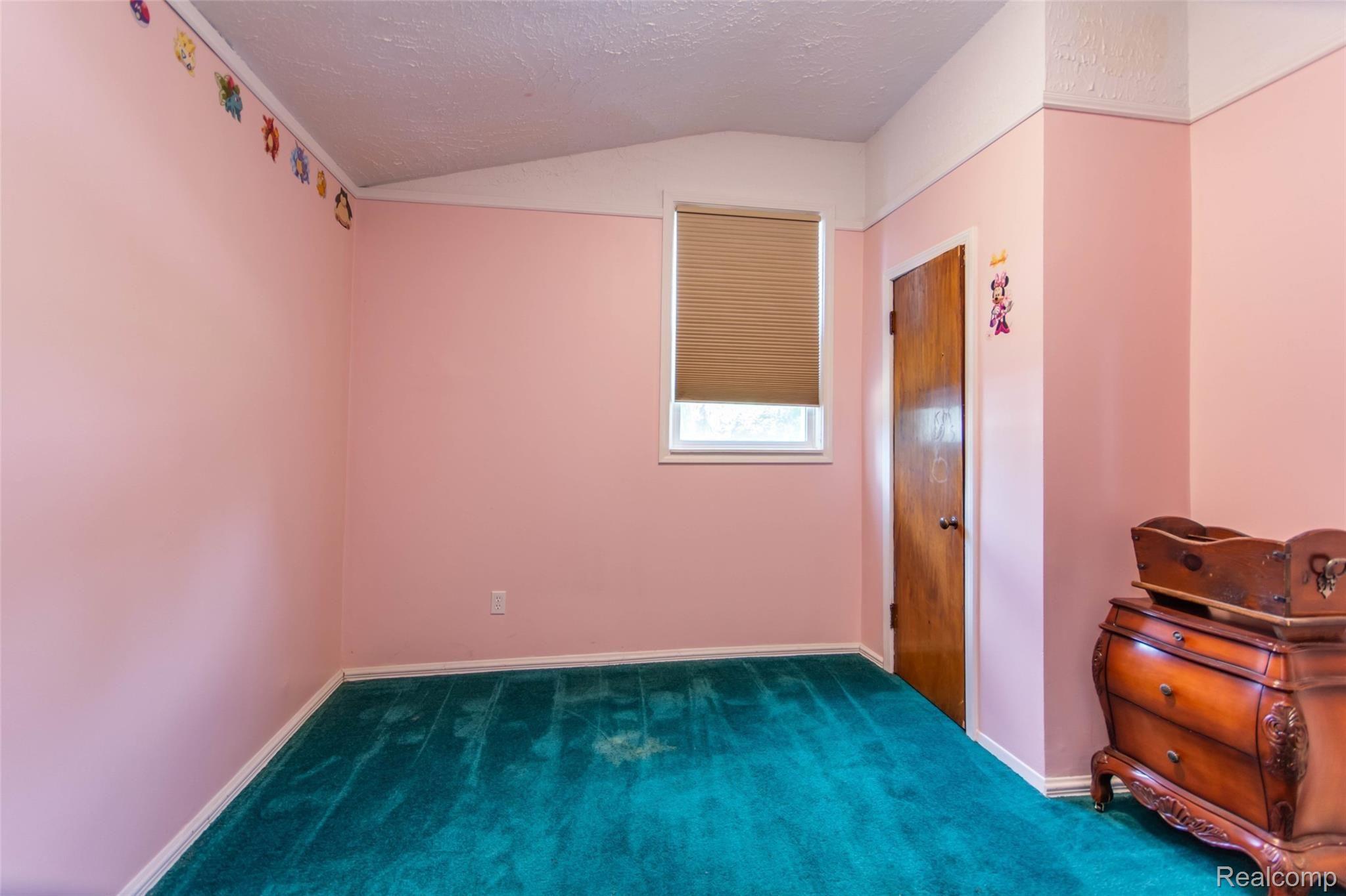 826 Michelson Road Rochester, MI 48307 - Photo 19 of 34 DSC_4554enf.jpg