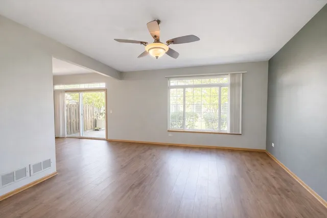 $295,900 | 8416 Stratford Drive, Tinley Park, IL 60487