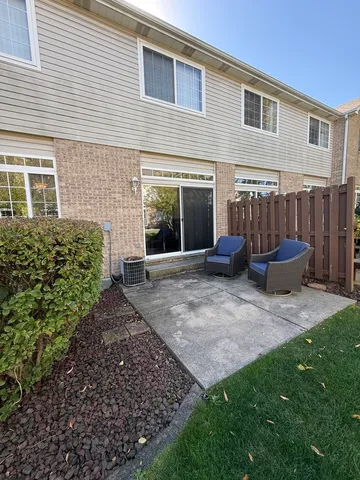 $295,900 | 8416 Stratford Drive, Tinley Park, IL 60487