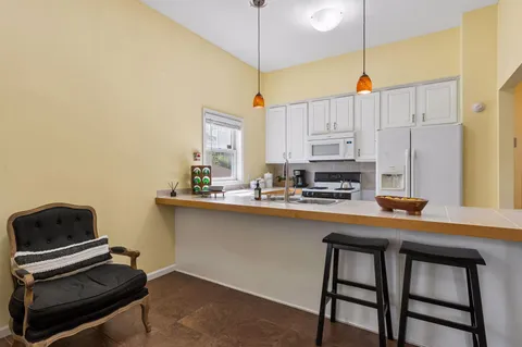 $250,000 | 2433 Columbus Court, Minneapolis, MN 55404