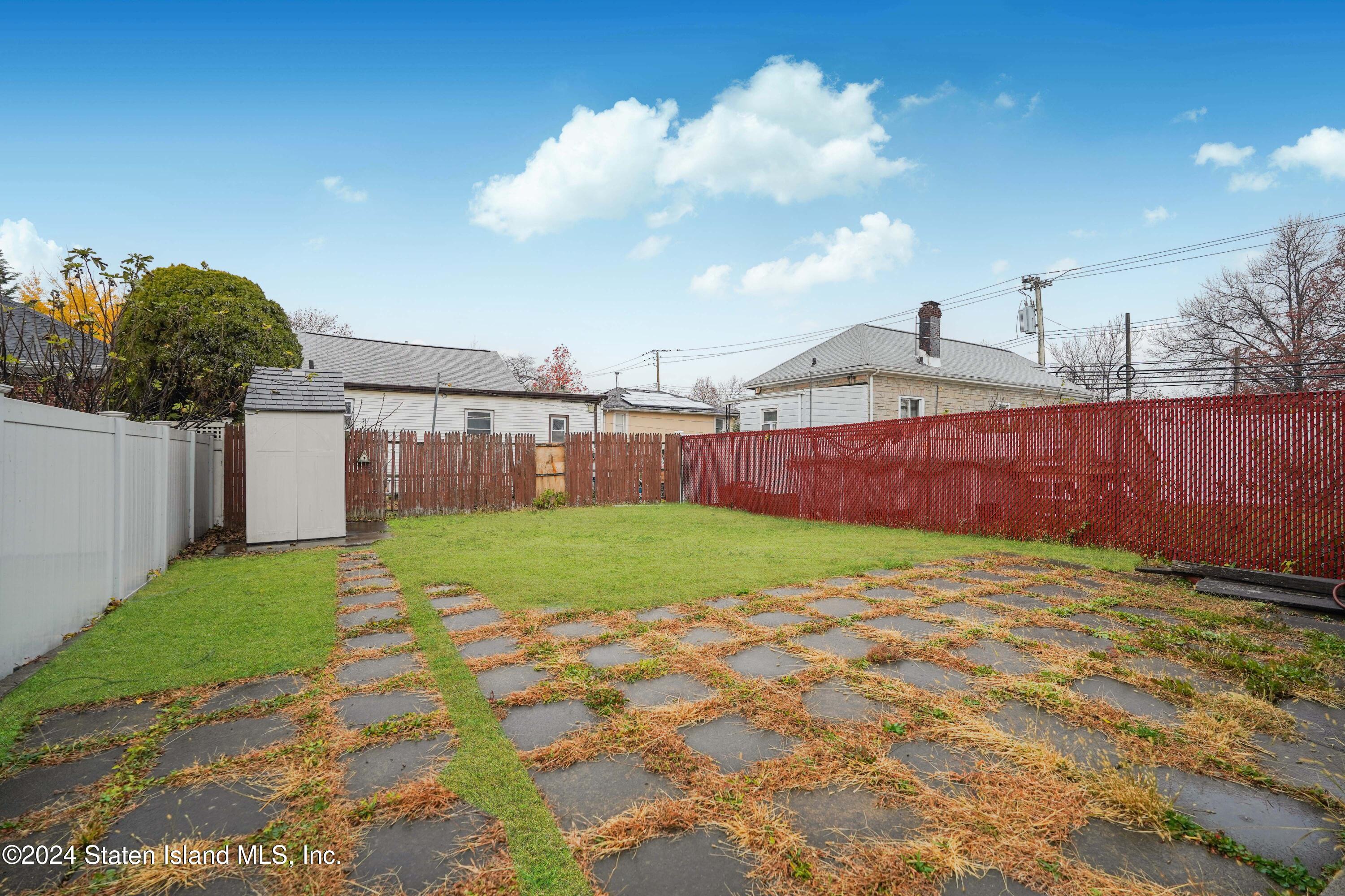 9 Winham Avenue Staten Island, NY 10306 - Photo 24 of 25 Photo Nov 26 2024, 8 37 57 PM