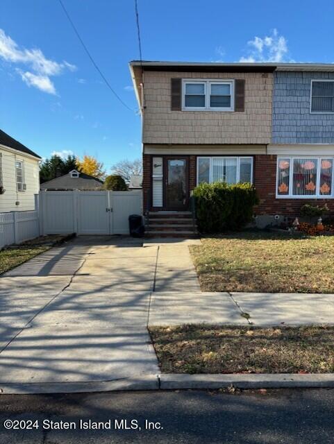 9 Winham Avenue Staten Island, NY 10306 - Photo 3 of 25 1