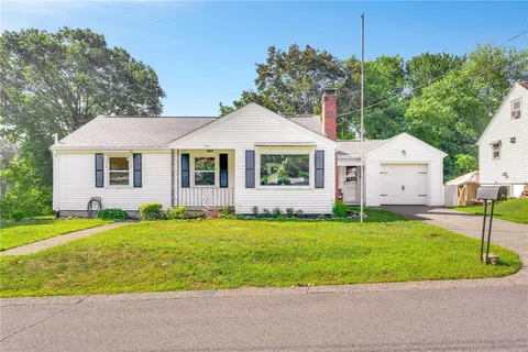 $565,000 | 115 Waterman Street, Cumberland, RI 02864