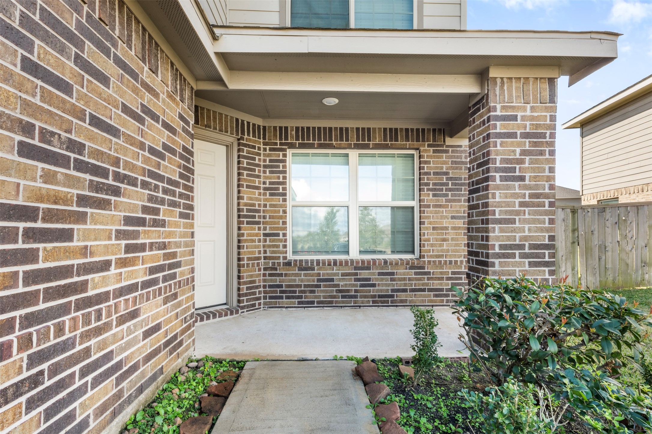 14538 Broadbury Pond Road Rosharon, TX 77583 - Photo 2 of 25 a view of entrance