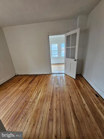 $2,400 | 263 Highland Avenue, Trenton, NJ 08618