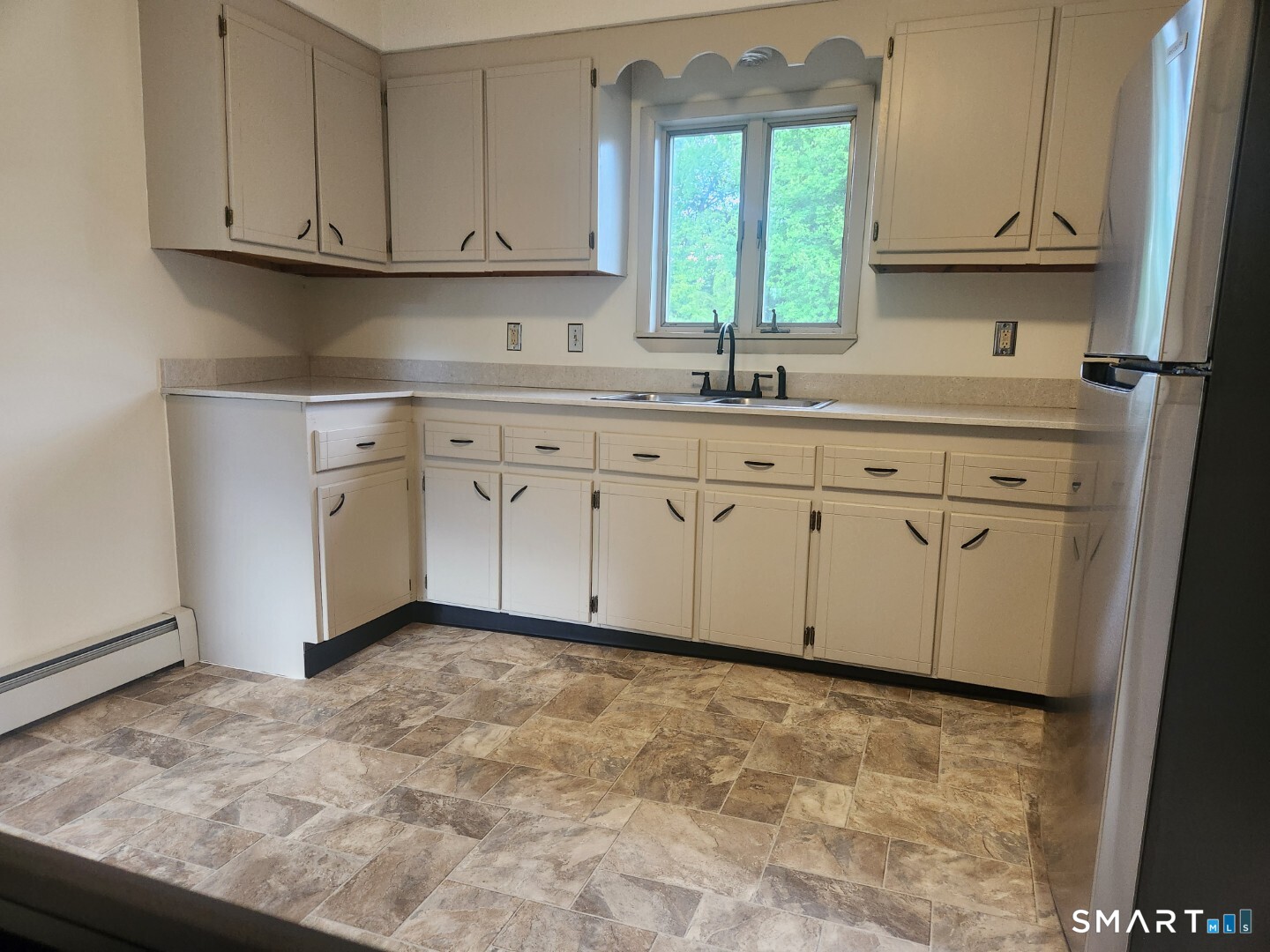 9 Morrison Street, Unit 2 Vernon, CT 06066 - Photo 2 of 15