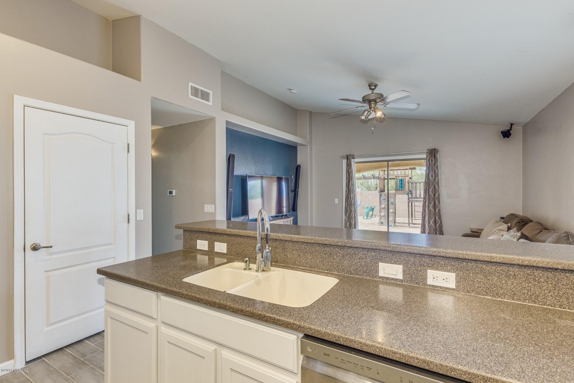 233 East Creosote Draw Road Vail, AZ 85641 - Photo 7 of 22 Gallery Image 7