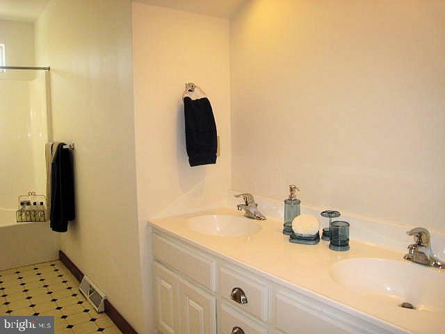 820 Locust Grove Road Middletown, PA 17057 - Photo 19 of 25 Gallery Image 19