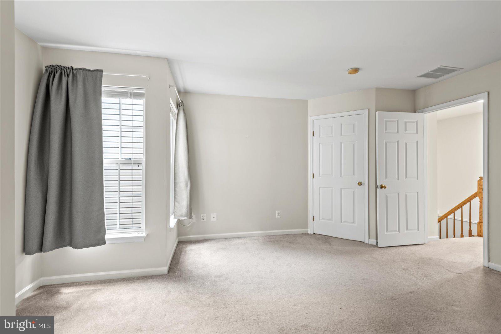 15761 Viewpoint Circle Dumfries, VA 22025 - Photo 16 of 47 primary suite3