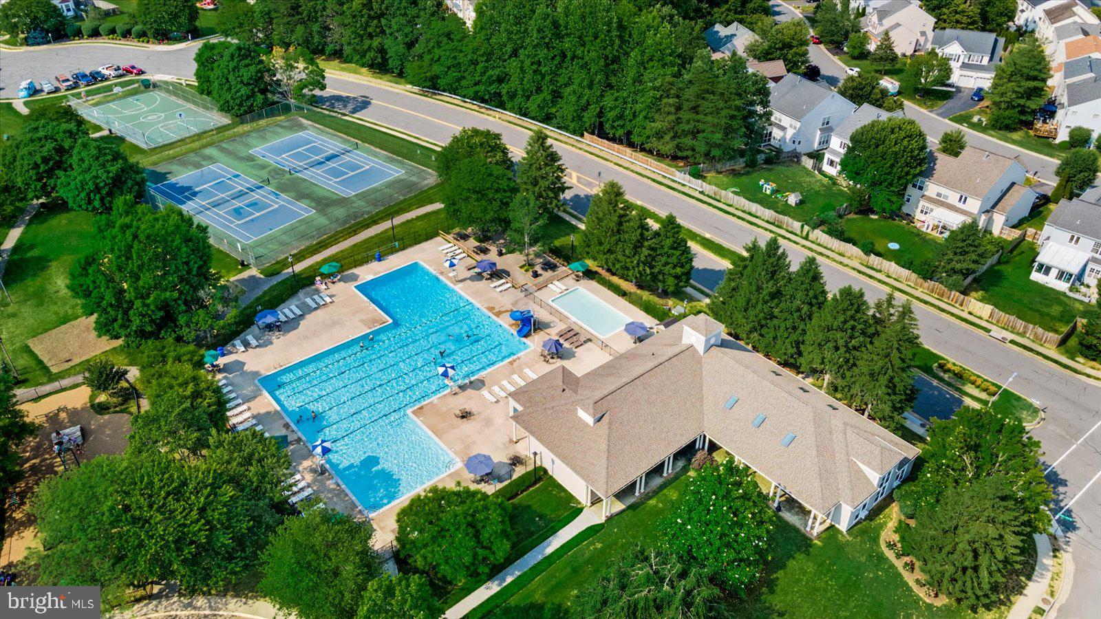 15761 Viewpoint Circle Dumfries, VA 22025 - Photo 40 of 47 montclair amenities