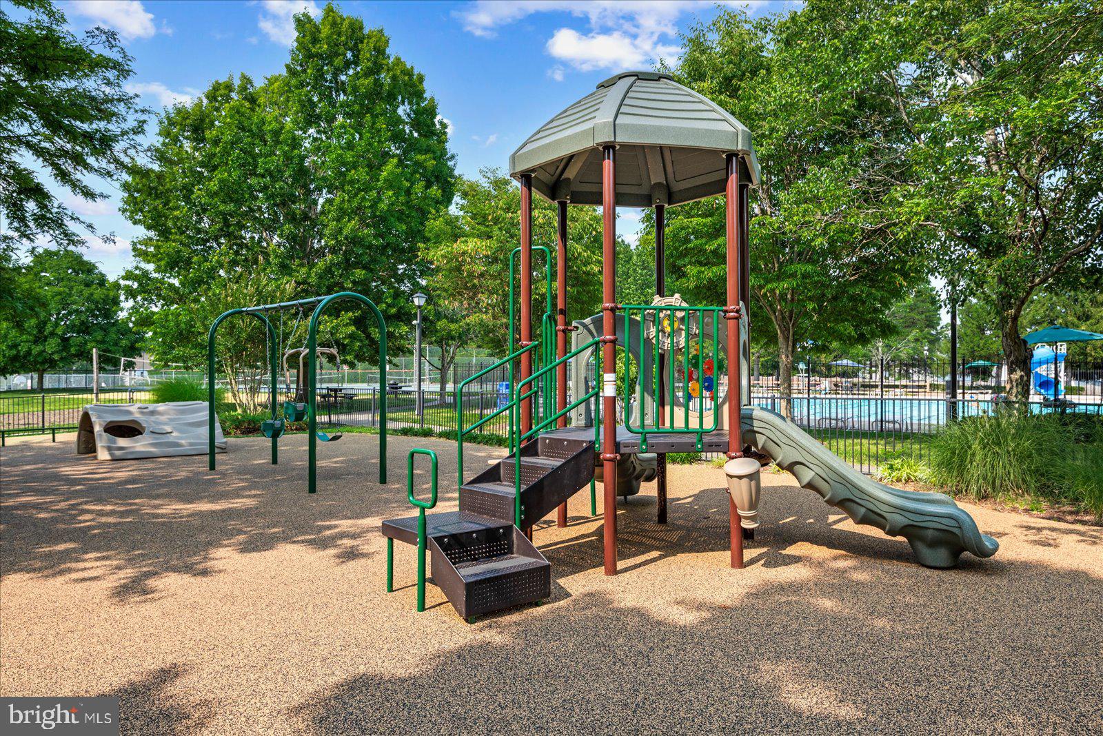 15761 Viewpoint Circle Dumfries, VA 22025 - Photo 42 of 47 montclair amenities