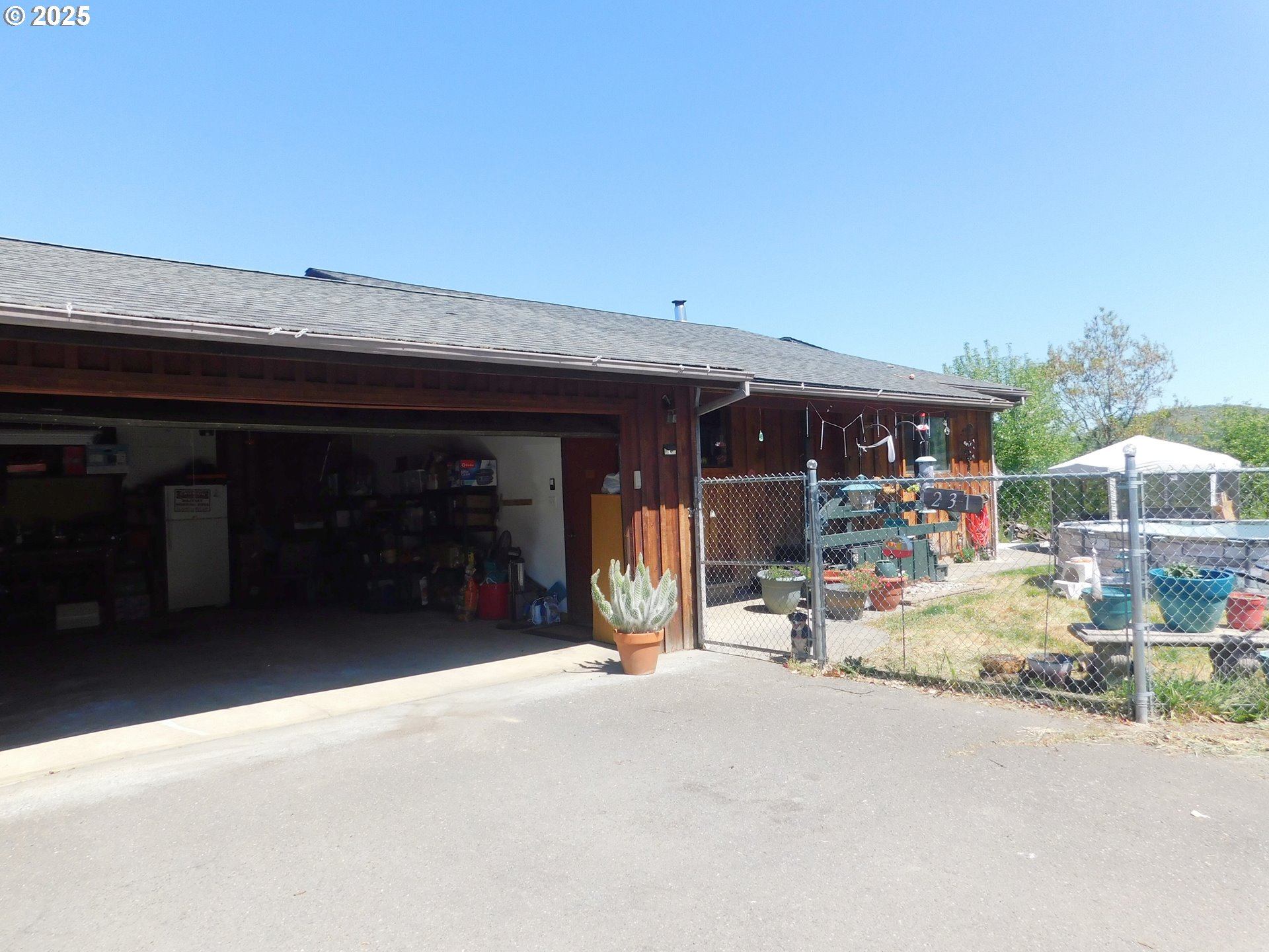 231 Northeast Darrell Avenue Winston, OR 97496 - Photo 2 of 47 a view of a lounge chairs in the patio