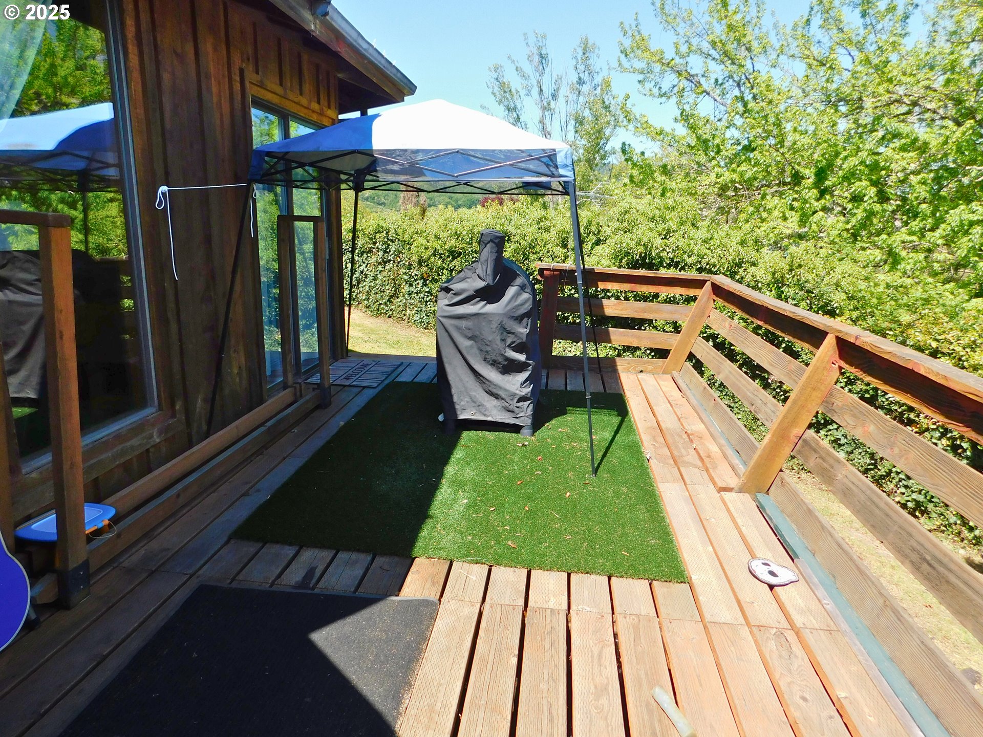231 Northeast Darrell Avenue Winston, OR 97496 - Photo 39 of 47 a view of a two chairs in the balcony